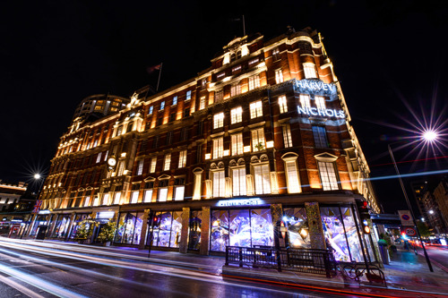 Harvey-Nichols-Christmas-Windows-2022—3