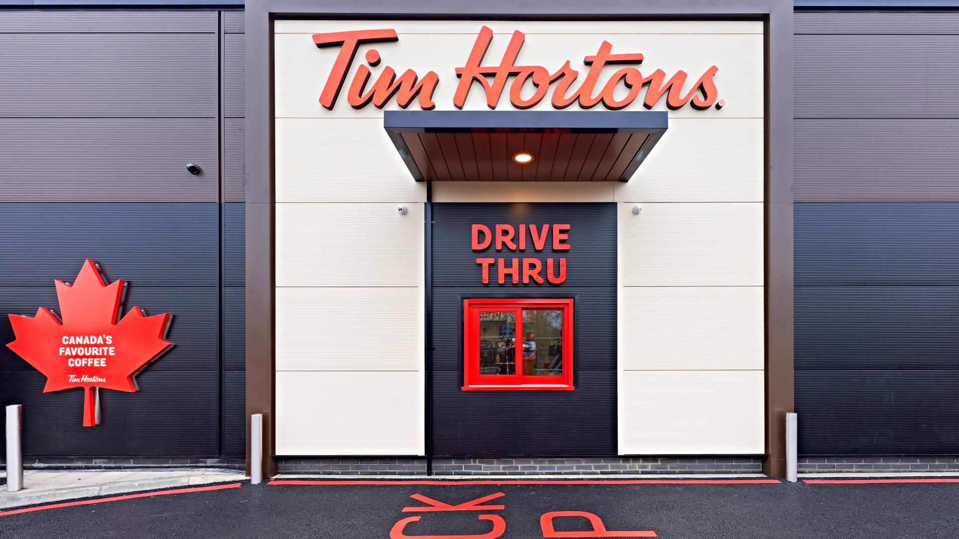 Tim Hortons – Drive-Thru Exterior