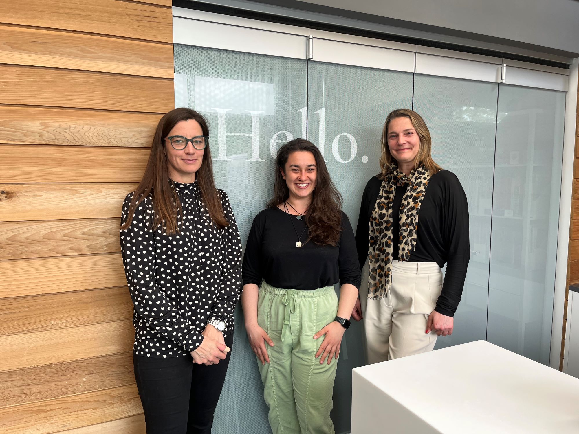 2 – Sam Rowe of Istoria Group, Winner Devon Lowndes, Lindie Kramers of Istoria Group