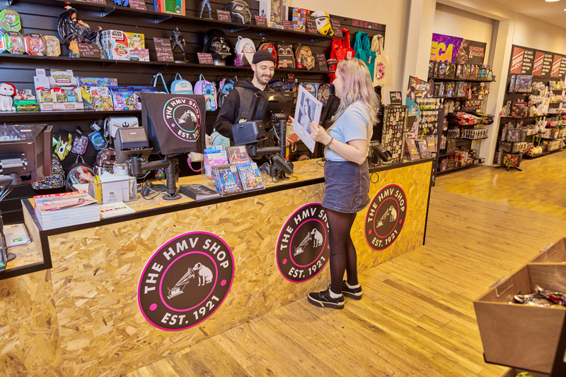HMV—new-store-concept—07