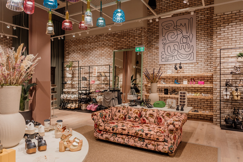 River Island unveils new concept store at Trafford Centre