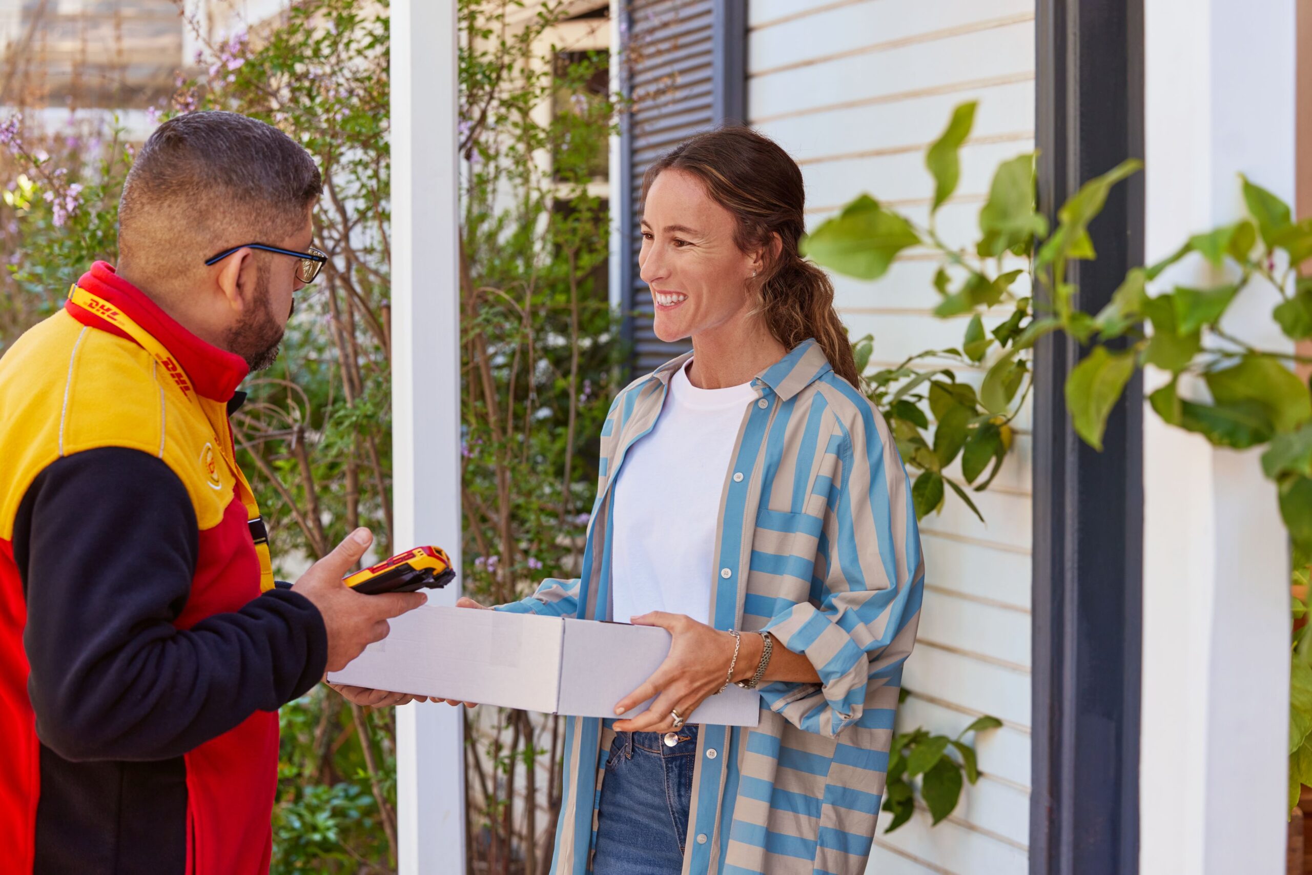 Neighbourly spirit on the rise as Brits happy to accept next door’s parcels