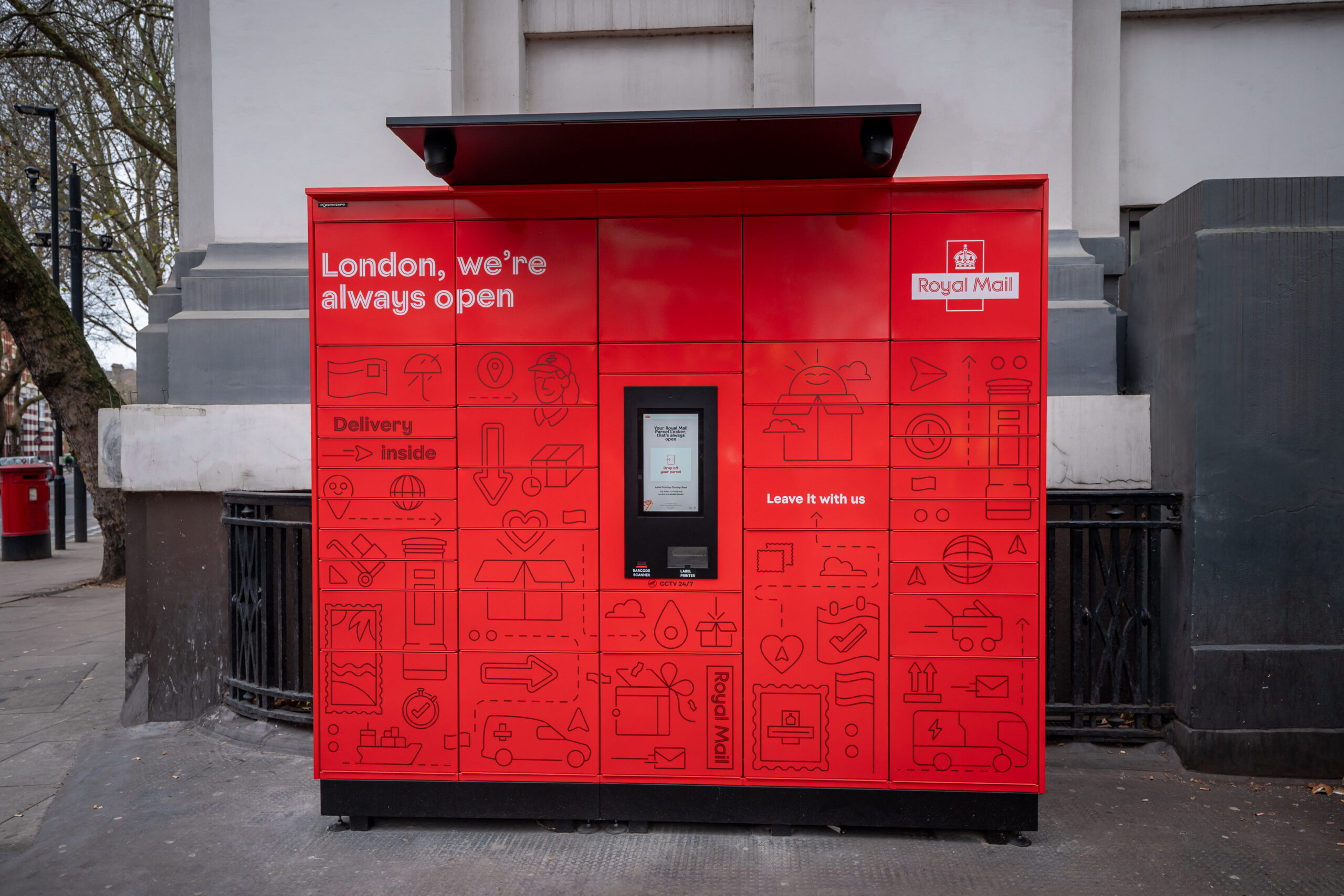 Co-op partners with Royal Mail to roll out parcel lockers