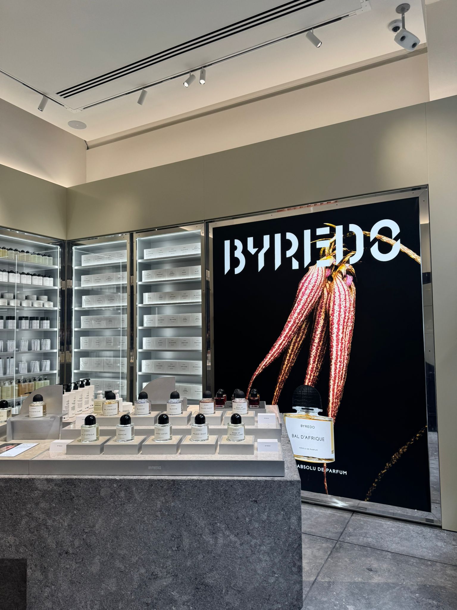 BYREDO, Victoria Leeds (2)
