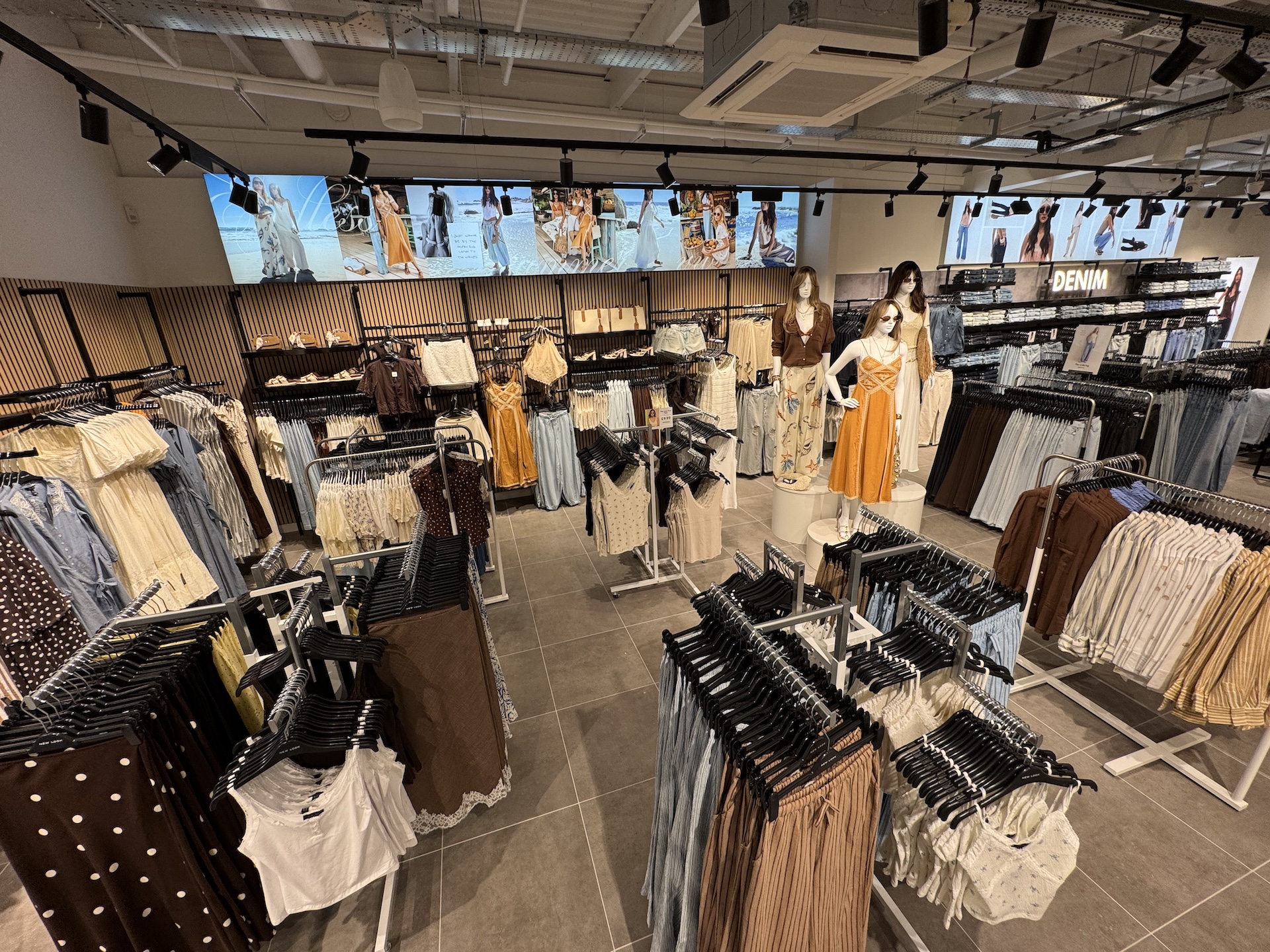 New Look Trend space 2
