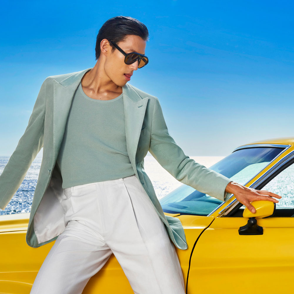 Trafford Centre strengthens premium retail offer with arrival of international menswear brand Suitsupply